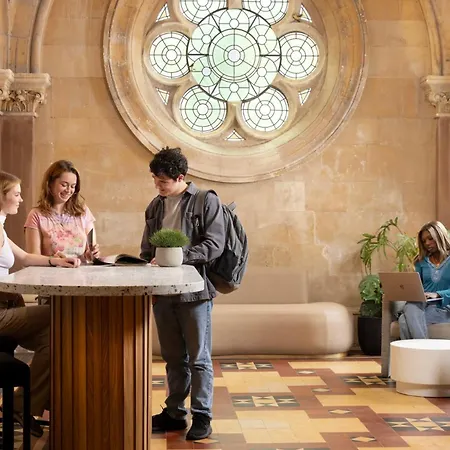 Appartement For Students Only Cathedral Park In The Heart Of